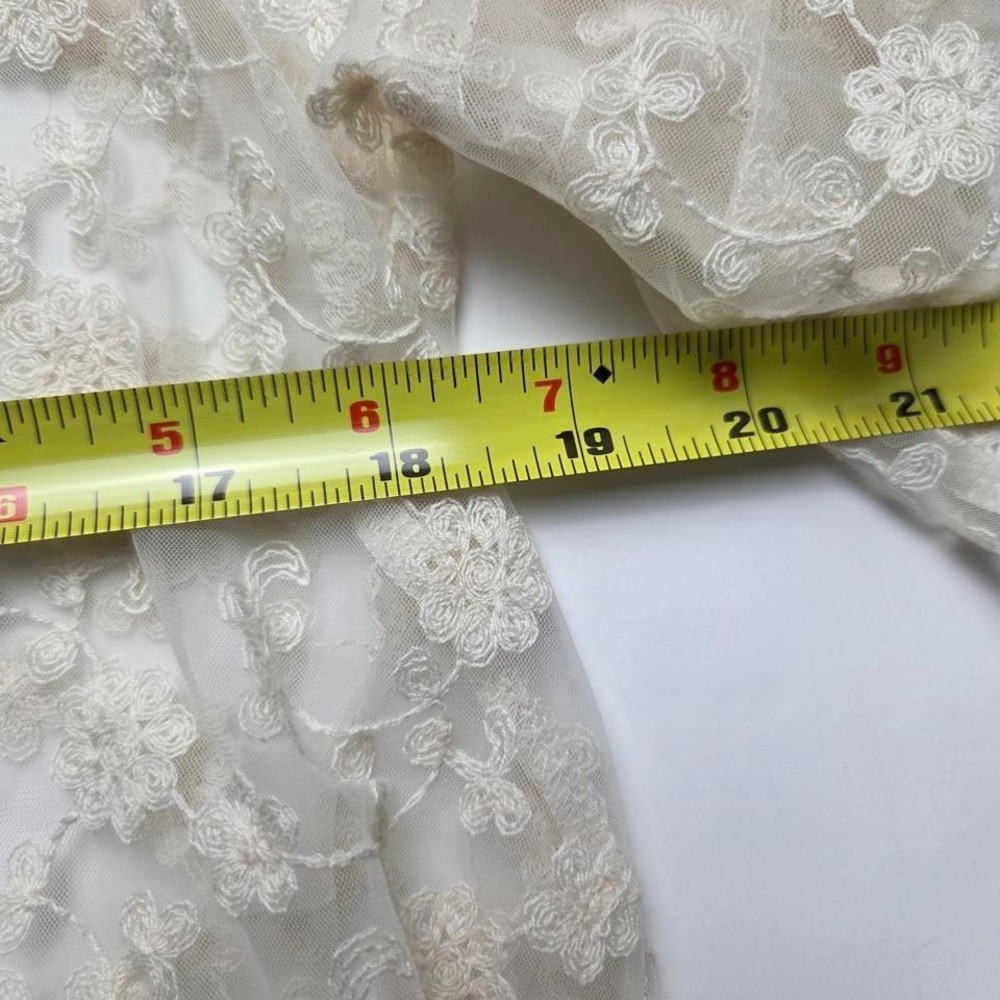 Maurices White See Through Ruffle sleeve top Floral Office Business Size Medium - Picture 5 of 6